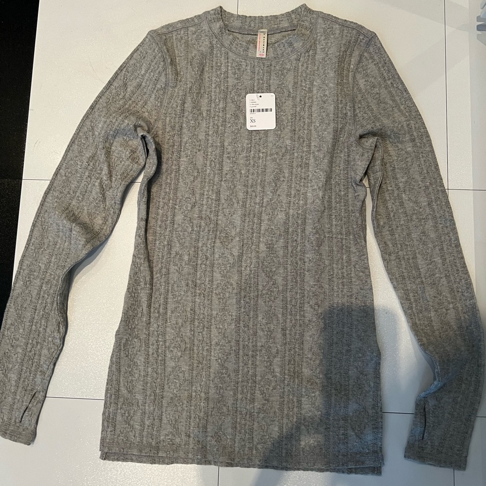 Free People NWT size xs soft crew neck fitted long sleeve top
